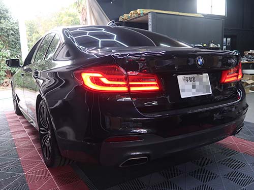 BMW 5シリーズセダン(G30) 530i