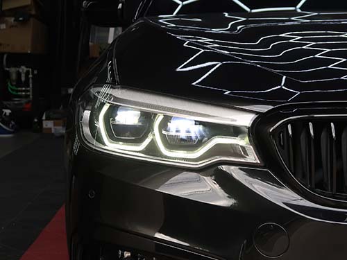 デイライトは明るく白く発光する状態へ復活