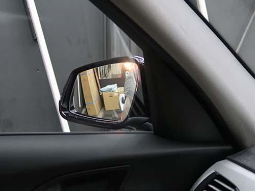 BMW F20 コーディング施工|後退時の助手席ドアミラー下降角度変更（浅め）