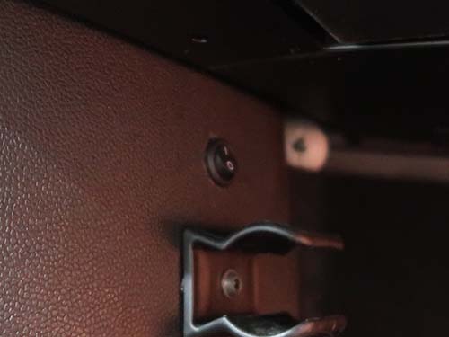 室内スイッチで点灯のON/OFFが切り替え可能