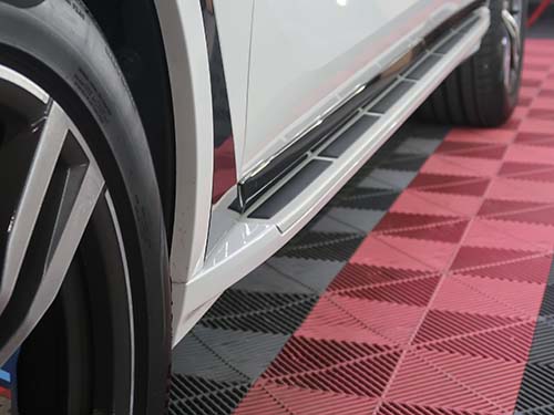 BMW X7 G07 アルミニウムランニングボード装着