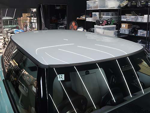 F66でメーカー標準オプションでもルーフレール装着車をほとんど見ない