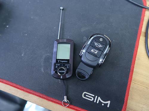 装着時には純正キー2本のご持参が必須