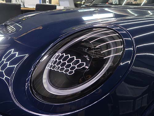 ダイヤモンドスウェル製ヘッドライトプロテクションフィルム（ブラックグレイ）