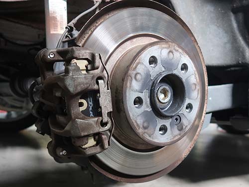 MINI クロスオーバー F60 低ダストブレーキパッドへ交換