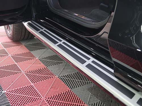 滑り止め用のラバーが配置されている