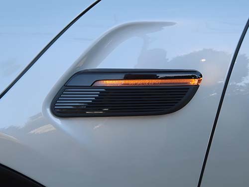 LCI2モデル用の純正サイドフラッシャー