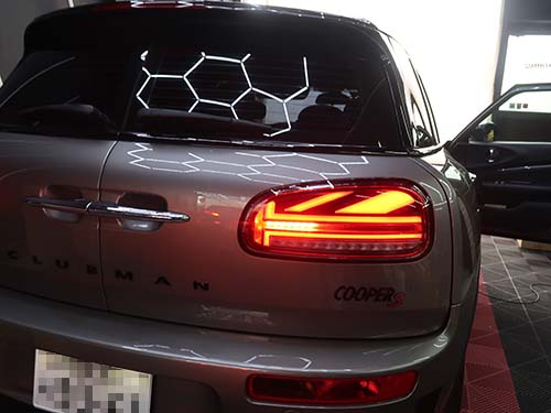 右側テールライト交換後の点灯確認