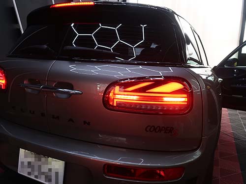 右側テールライト交換後の点灯確認