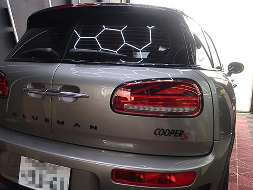 右側テールライトを純正新品へ交換