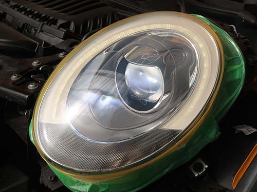 ヘッドライトレンズリペアで透明感を復活