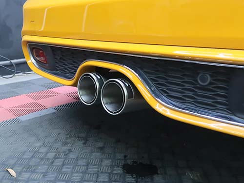 MINI F55 REMUSスポーツマフラー装着