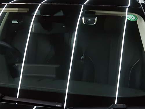 車内に設置した空間浄化スプレーを噴射