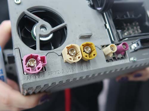 USBへの電源供給はヘッドユニットが制御している