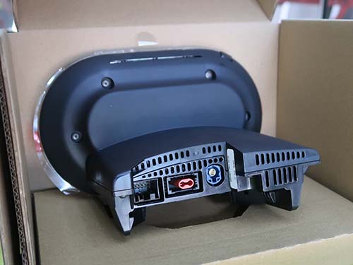 アナログメーター仕様から純正多機能液晶メーターへの仕様変更