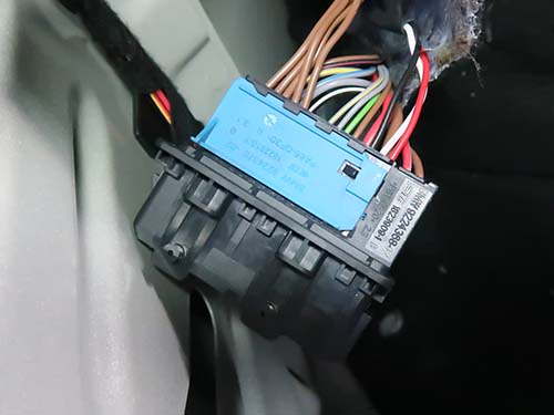 クラブマン（F54）ならではの“リアカメラ配線”へのこだわり