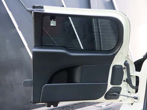 ミニ クラブマン F54 デジタルミラー型ドラレコをスマート装着