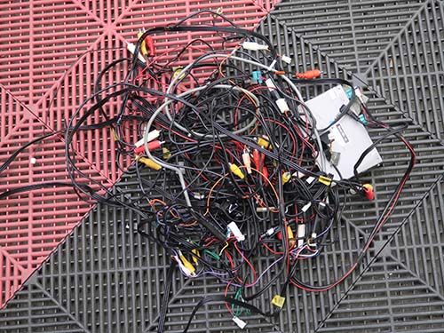 ナビ男くんのAVインターフェースは痕跡が一切残らないよう完全撤去