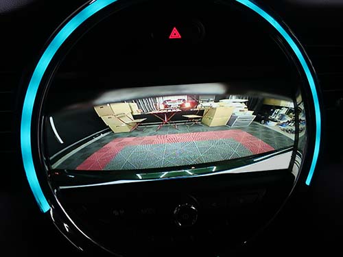 社外バックカメラ映像も問題なく表示
