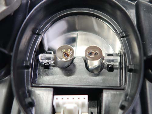 BMW 5シリーズセダン G30 デイライト 焼損で暗く