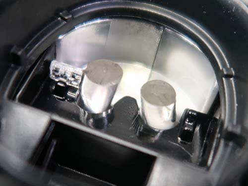 導光面を平滑かつ光沢のある状態へ研磨・仕上げ