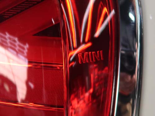 純正品へのこだわりと社外品との違い