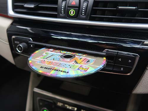 BMW F46 CD/DVD機能を復活