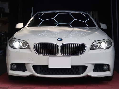 BMW 5シリーズツーリング F11 ヘッドライト修理