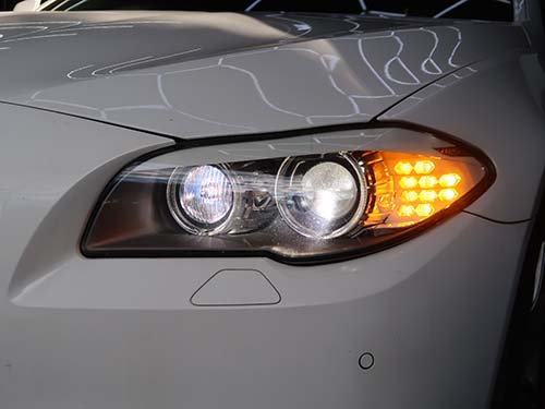 BMW 5シリーズツーリング F11 コーナーリングライトの正常動作