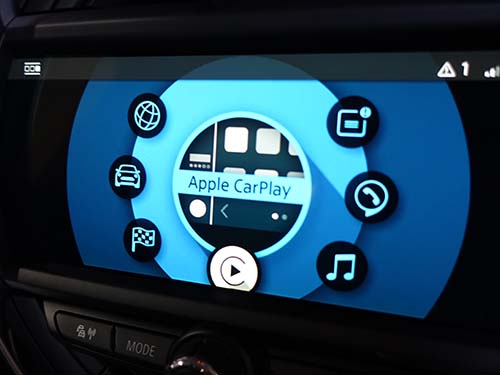 ミニ F55 クーパー カープレイ有効化