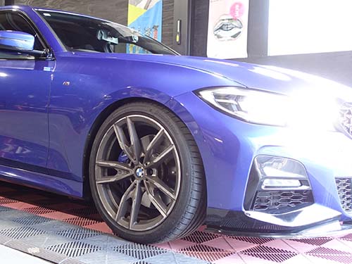 見た目のスタイリング向上と走行安定性の両立