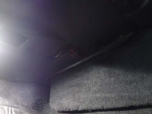 TVキャンセラー本体に加えてオプションの切替スイッチも同時に取り付け