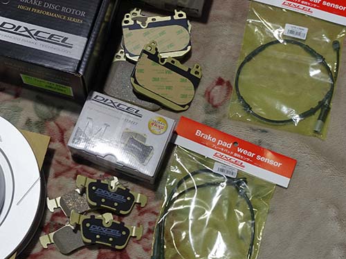 DIXCEL製ブレーキディスクローター(SD)と低ダストブレーキパッド(M)