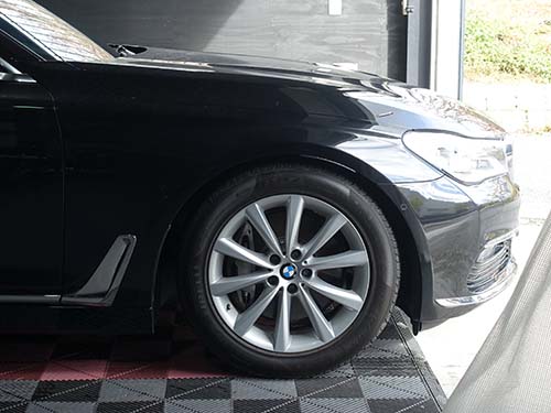 診断機によるエアサス車高ローダウン