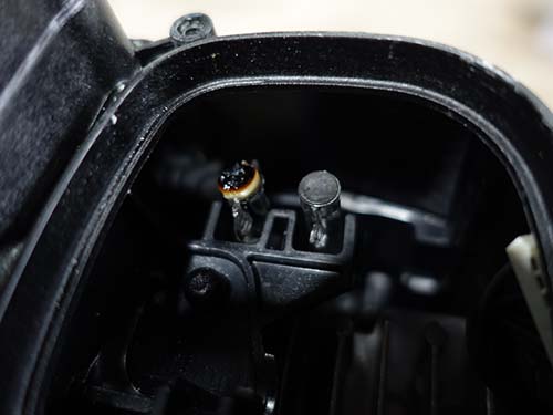 デイライト導光用アクリルが激しく茶色く焼損