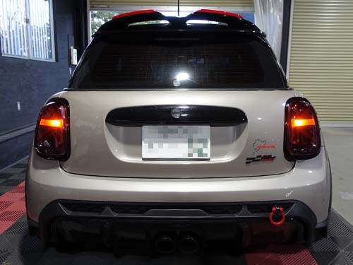 リアウインカー用シーケンシャルユニット装着