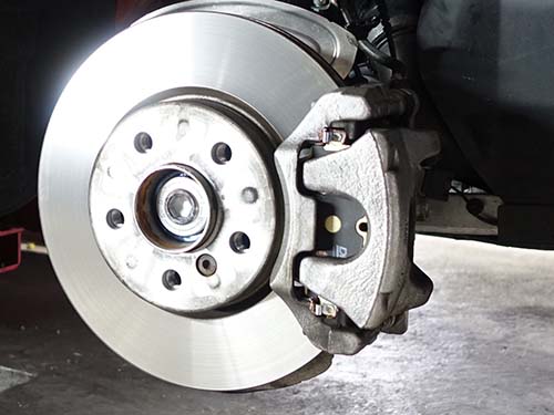 MINI F55 ダスト汚れ対策｜低ダストブレーキパッド装着