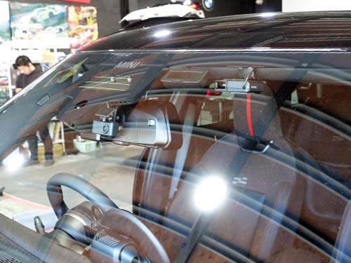 ユピテル製レーザー／レーダー探知機（ZK3100）を装着