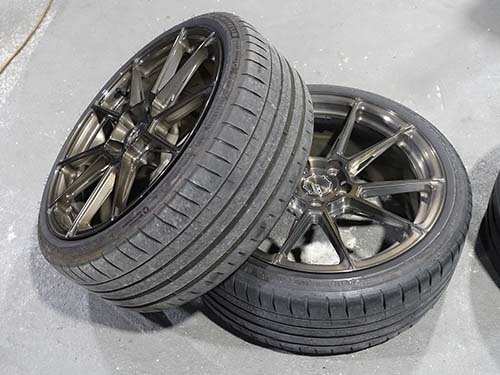 外側からはまだ溝が残っているように見えるものの、内側は溝が無くっている露出状態