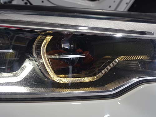 BMW 5シリーズセダン G30 デイライト 暗い・茶色い症状