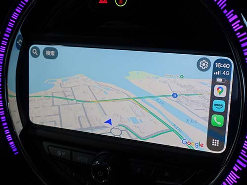 フルスクリーン表示で純正Apple CarPlay有効化