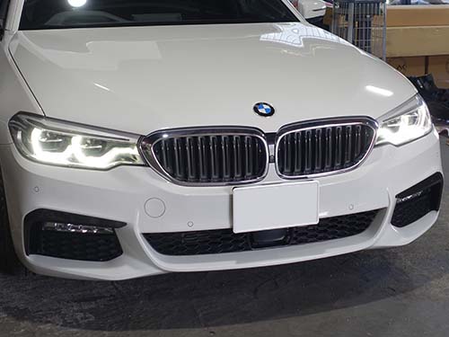 ヘッドライト修理(アクリルリペア)