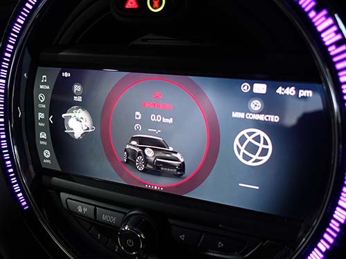 ヘッドユニットおよびメーターパネルの表示デザインをID6化