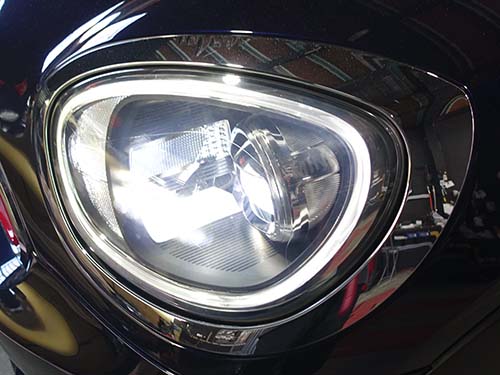 劣化したクローム仕様ヘッドライトリングを交換