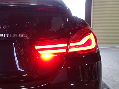 LCIモデル用の純正ブラックラインテールライト