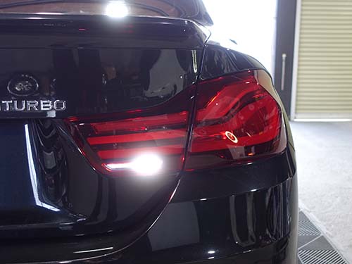 LCIモデル用の純正ブラックラインテールライト