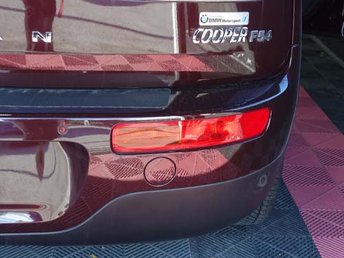 ミニ純正新品のバンパーテールライト