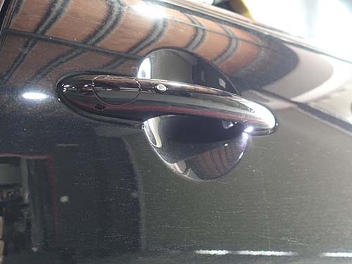 後退時にドアハンドル照明点灯設定