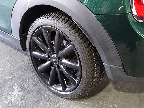 オールシーズンタイヤ装着(MICHELIN CrossClimate 2)
