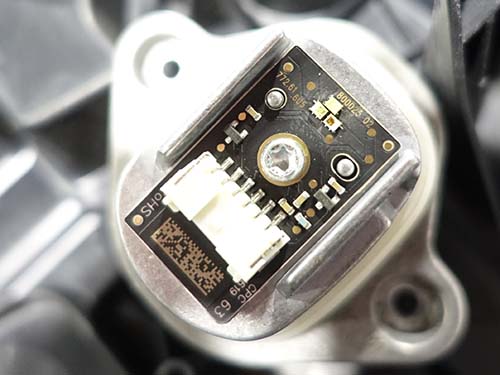 デイライト用LEDの発熱により導光用アクリルが焼損